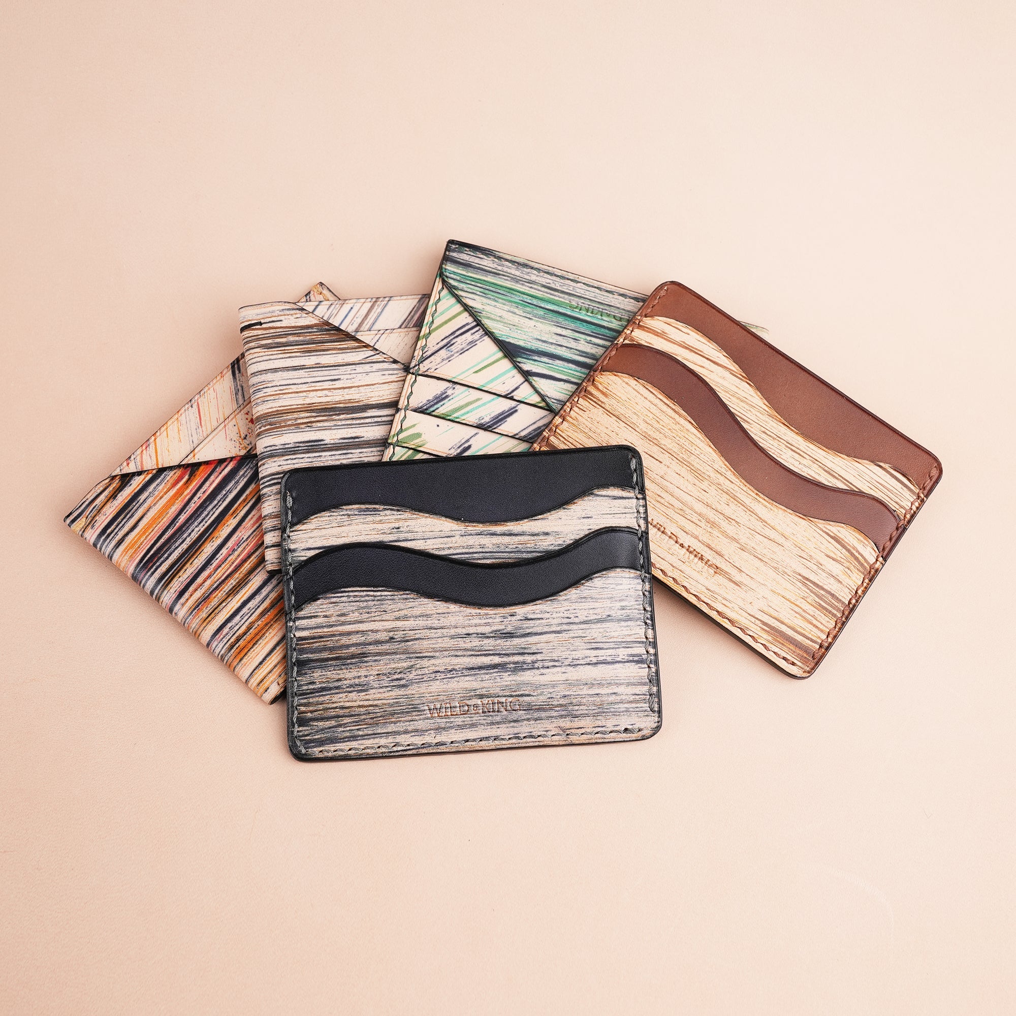 Minimalist Card Holder - Natural Streaks