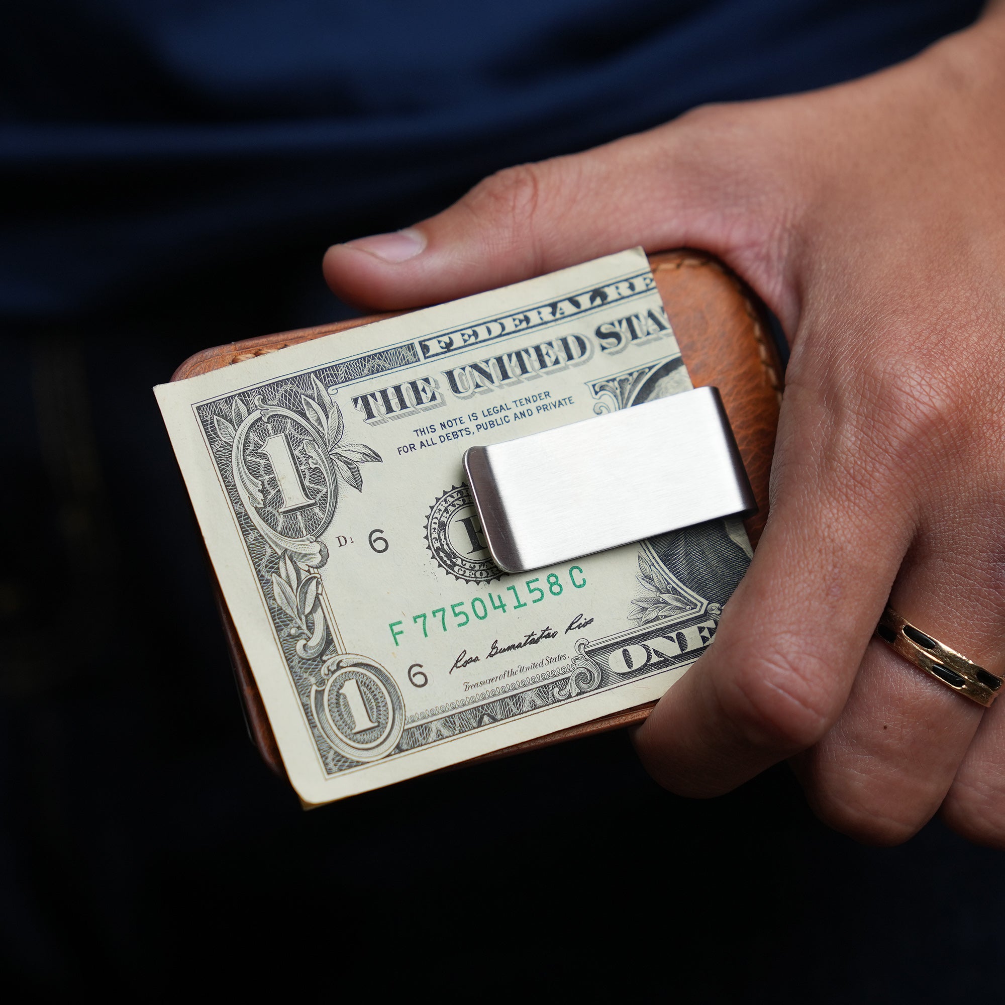 Olive Badalassi Carlo Waxed Leather Money Card Clip