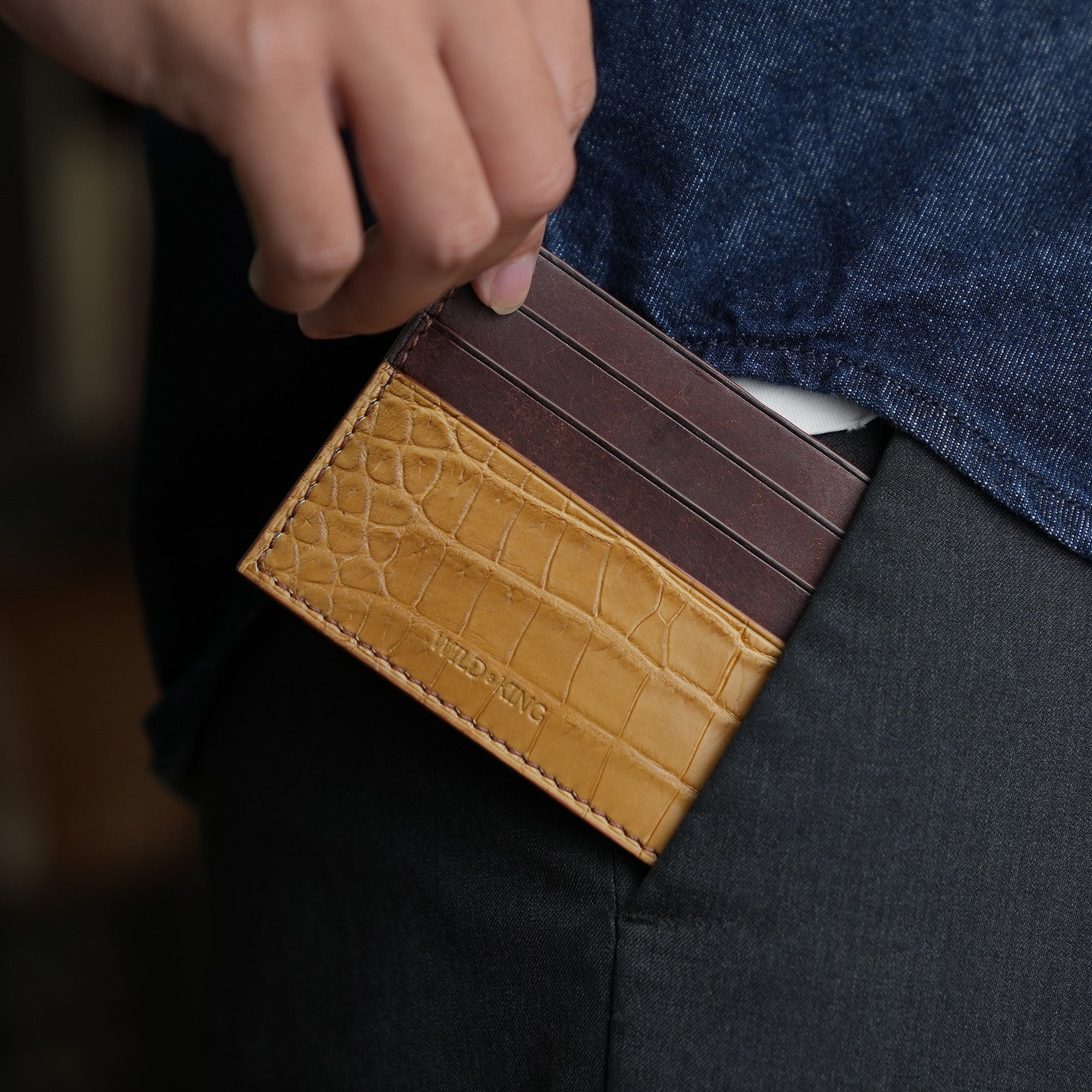 Beige Alligator mix Brown Pueblo Leather Card Holder