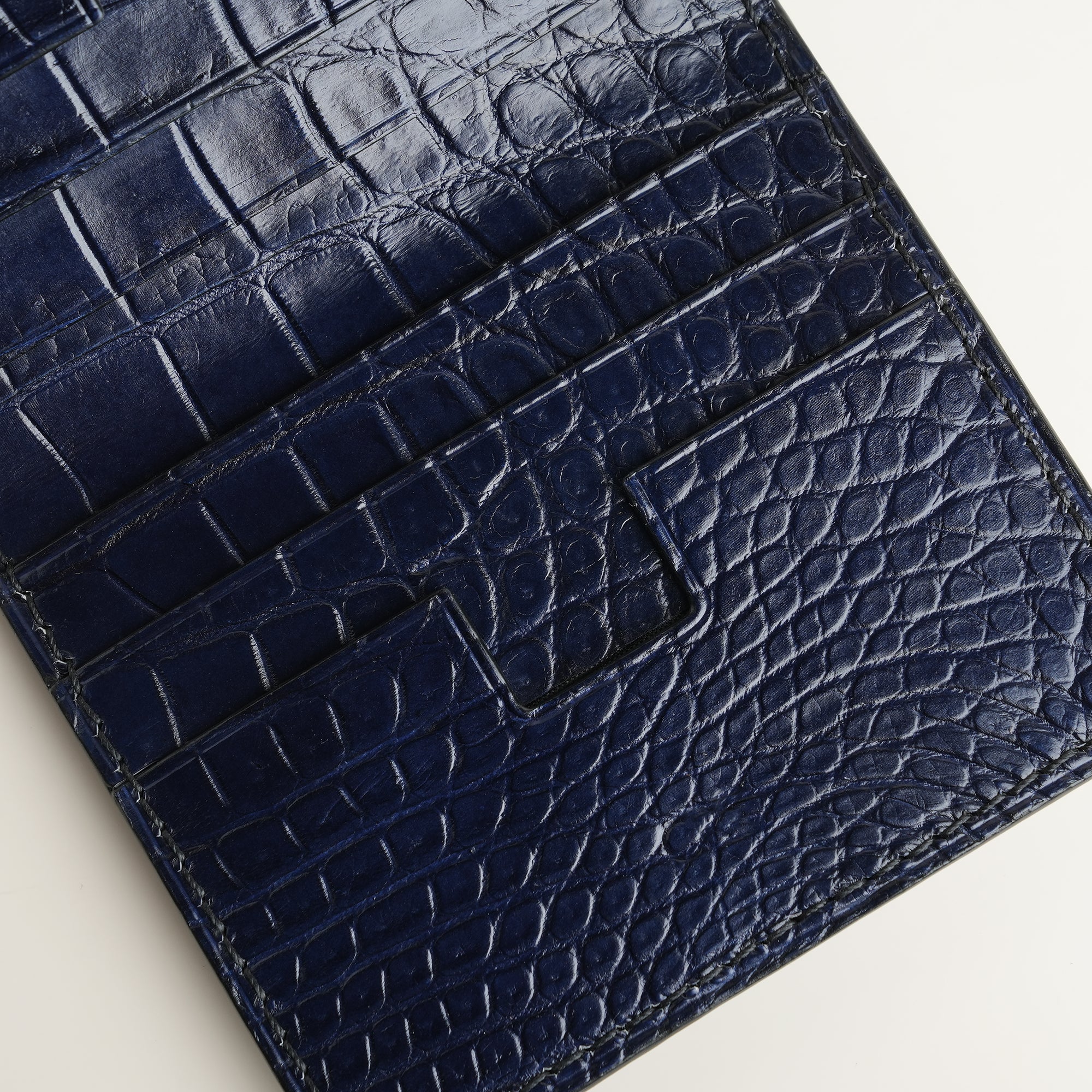 Black Double Hornback Mix Navy Crocodile Leather Bifold Card Holder