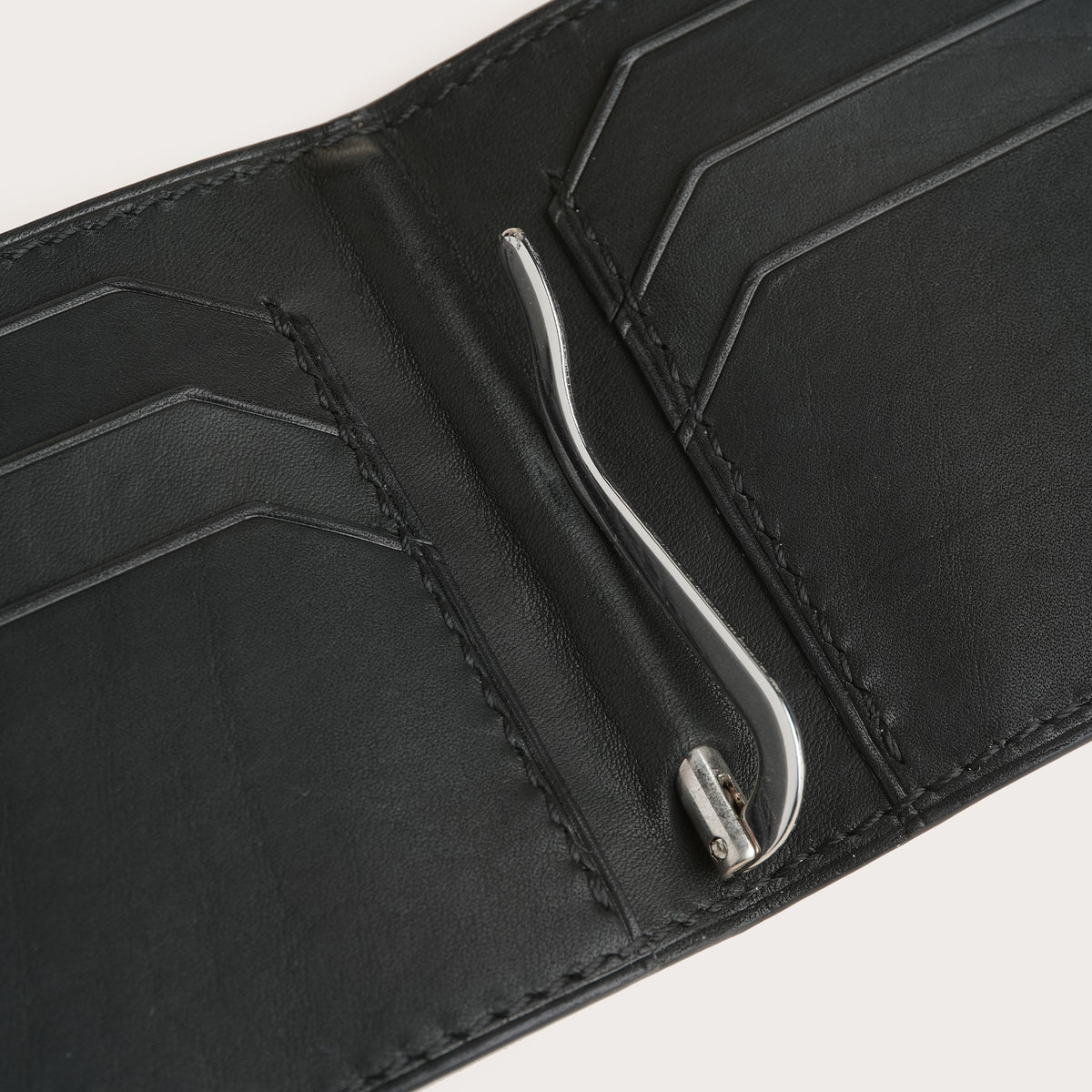 Black Smooth Calf Leather Bifold Money Clip - Stingray Trim