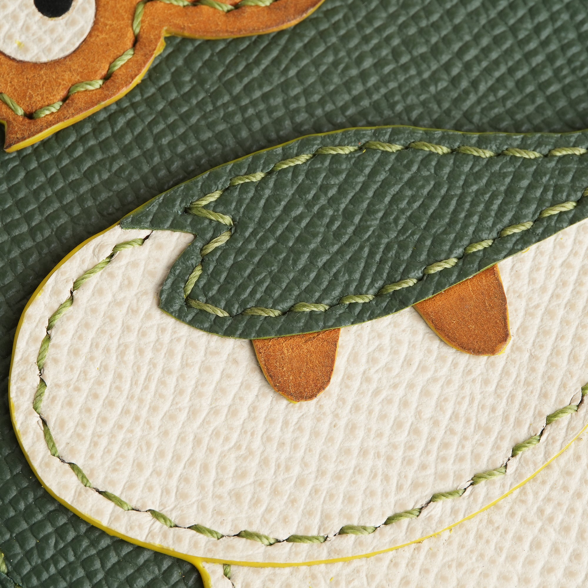 Minimalist Green Epsom Leather Card Holder - Alligator Shape