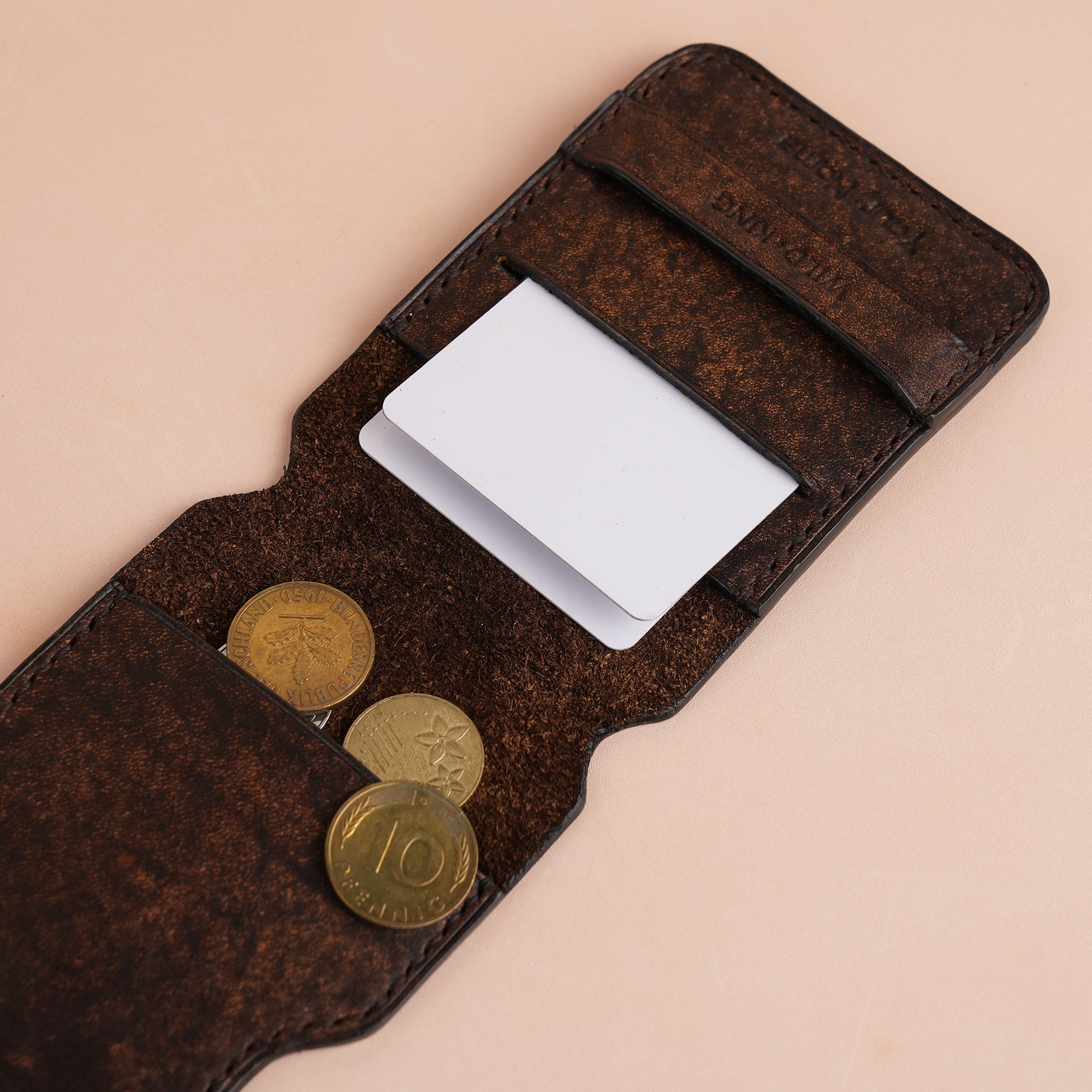 Minimalist Tawny Brown Habana Leather Vertical Coin Purse