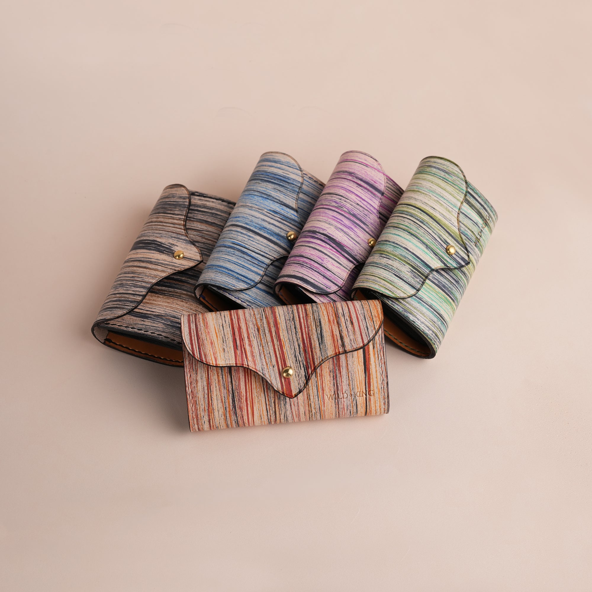 Minimalist Purple Leather Card Organizer Wallet - Natural Streaks