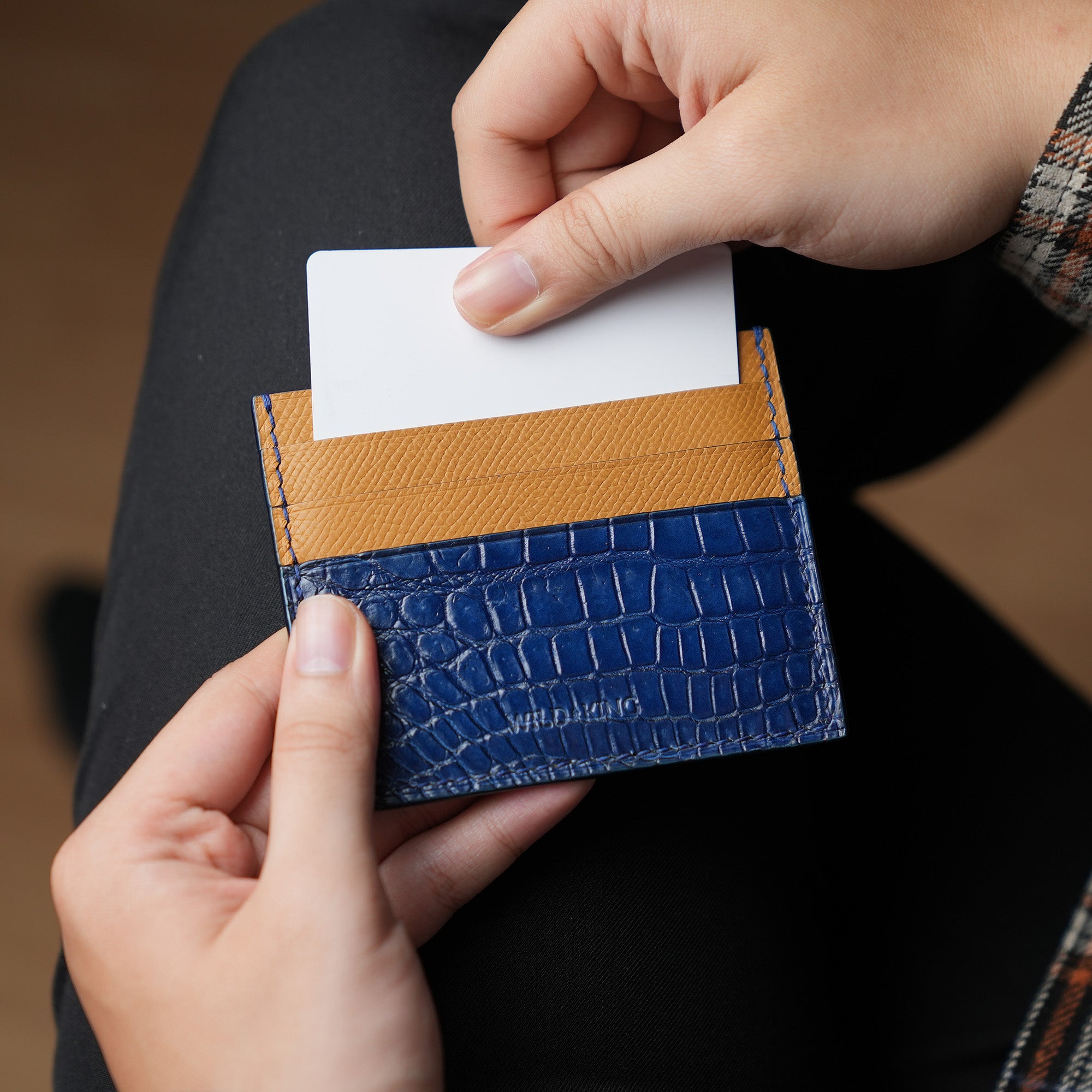 Navy Alligator mix Sesame Epsom Leather Card Holder