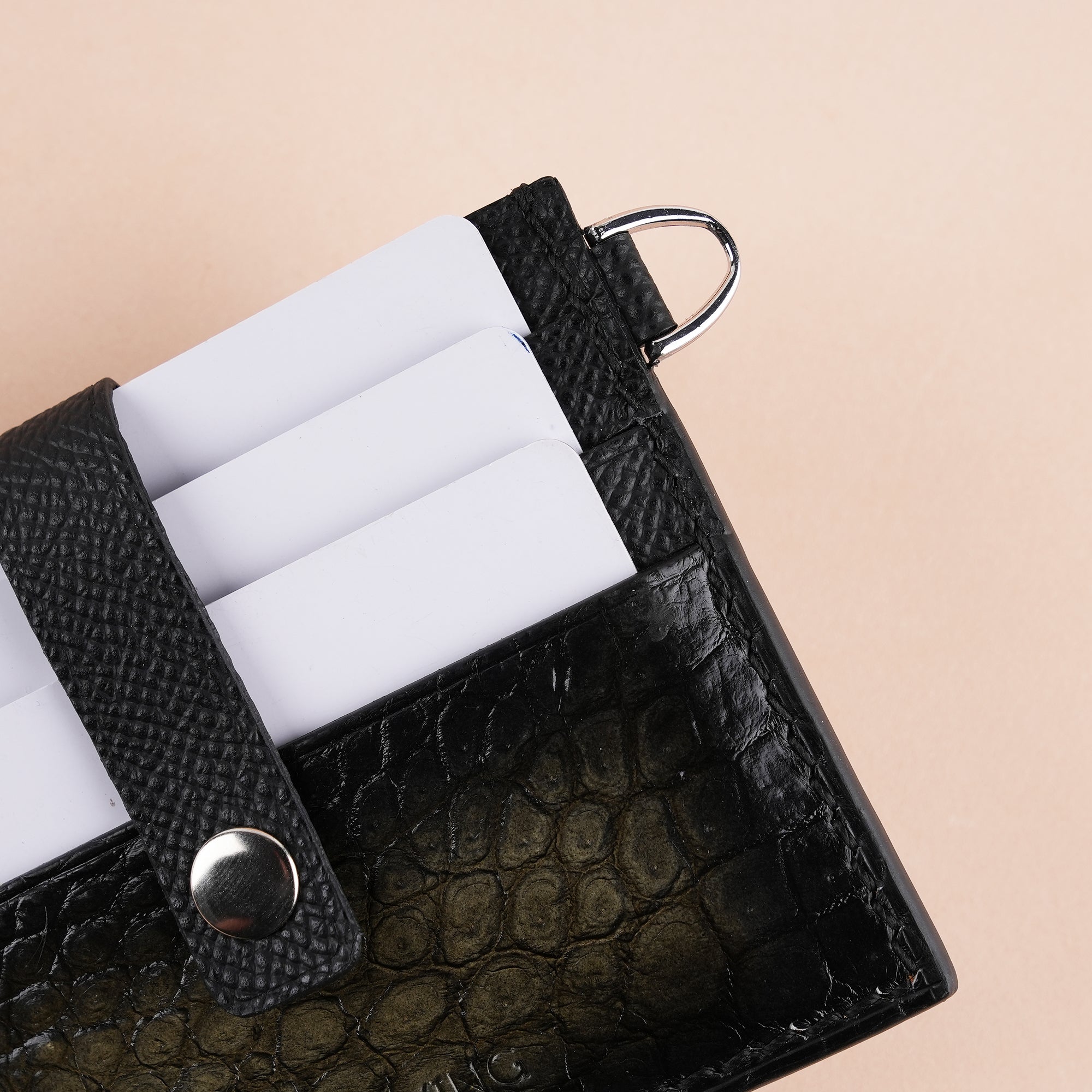 Muschio Alligator Leather ID Card Holder With Stud Button - Patina Finish