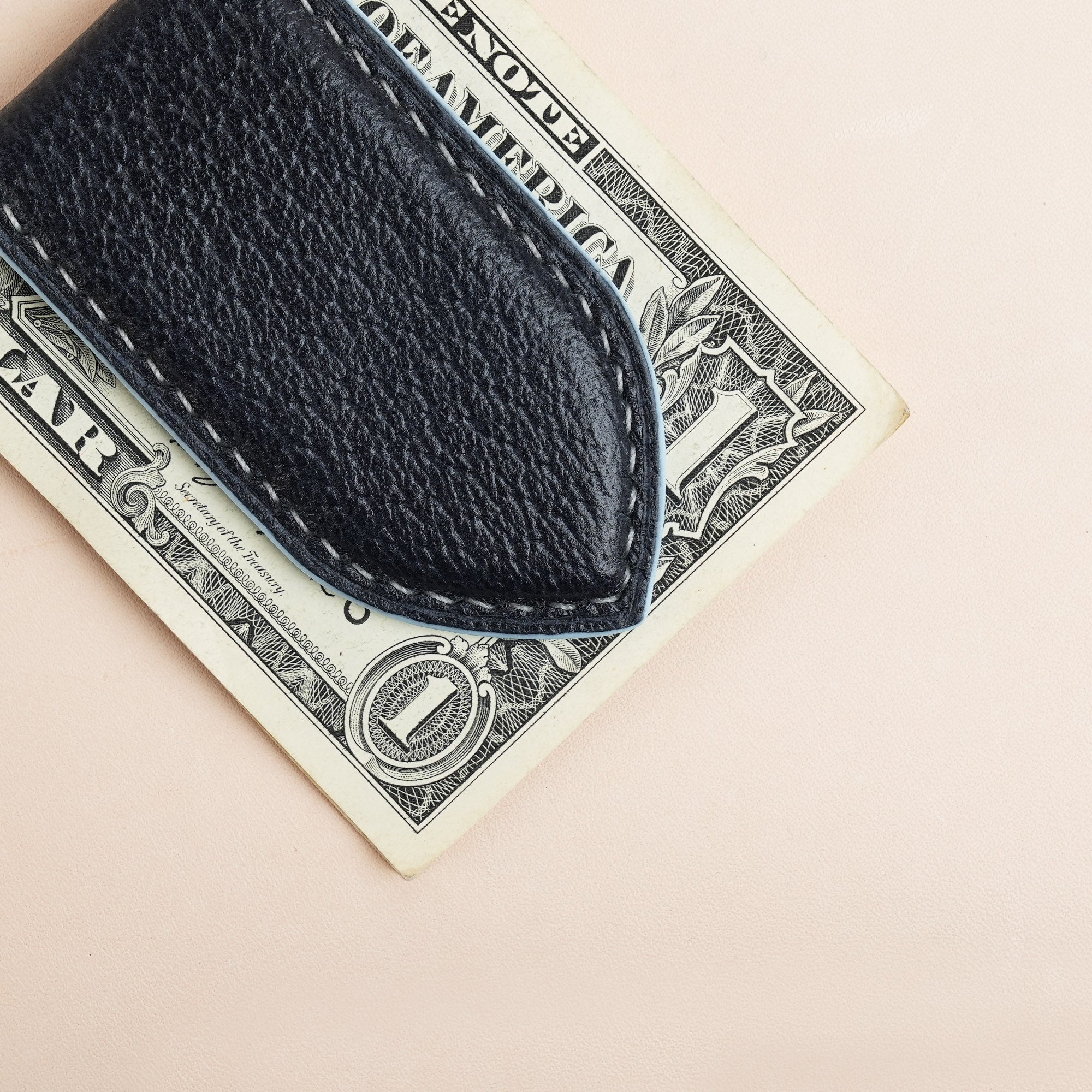 Black Alran Sully Leather Money Clip - Pointed Shape | Wild & King