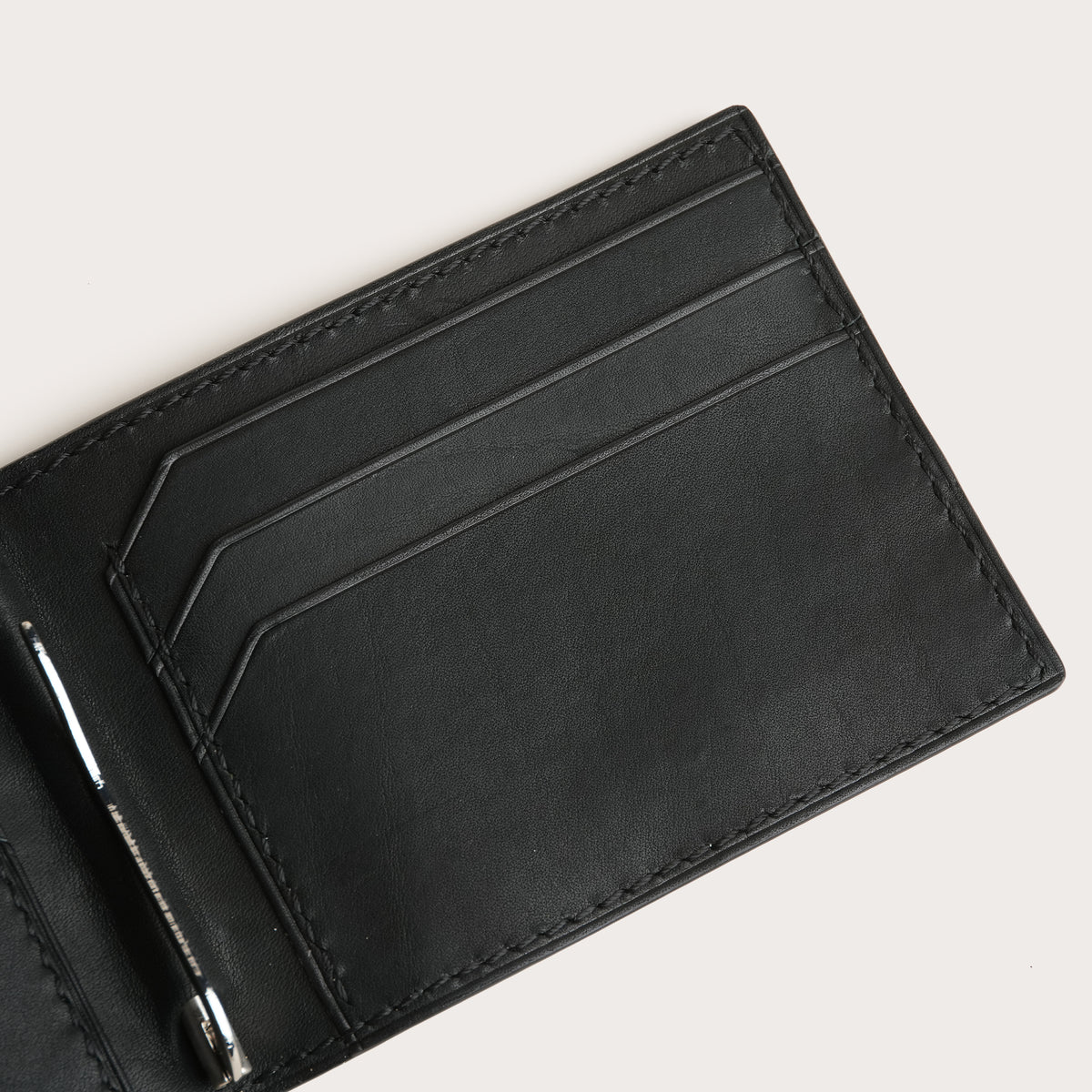 Black Smooth Calf Leather Bifold Money Clip - Stingray Trim