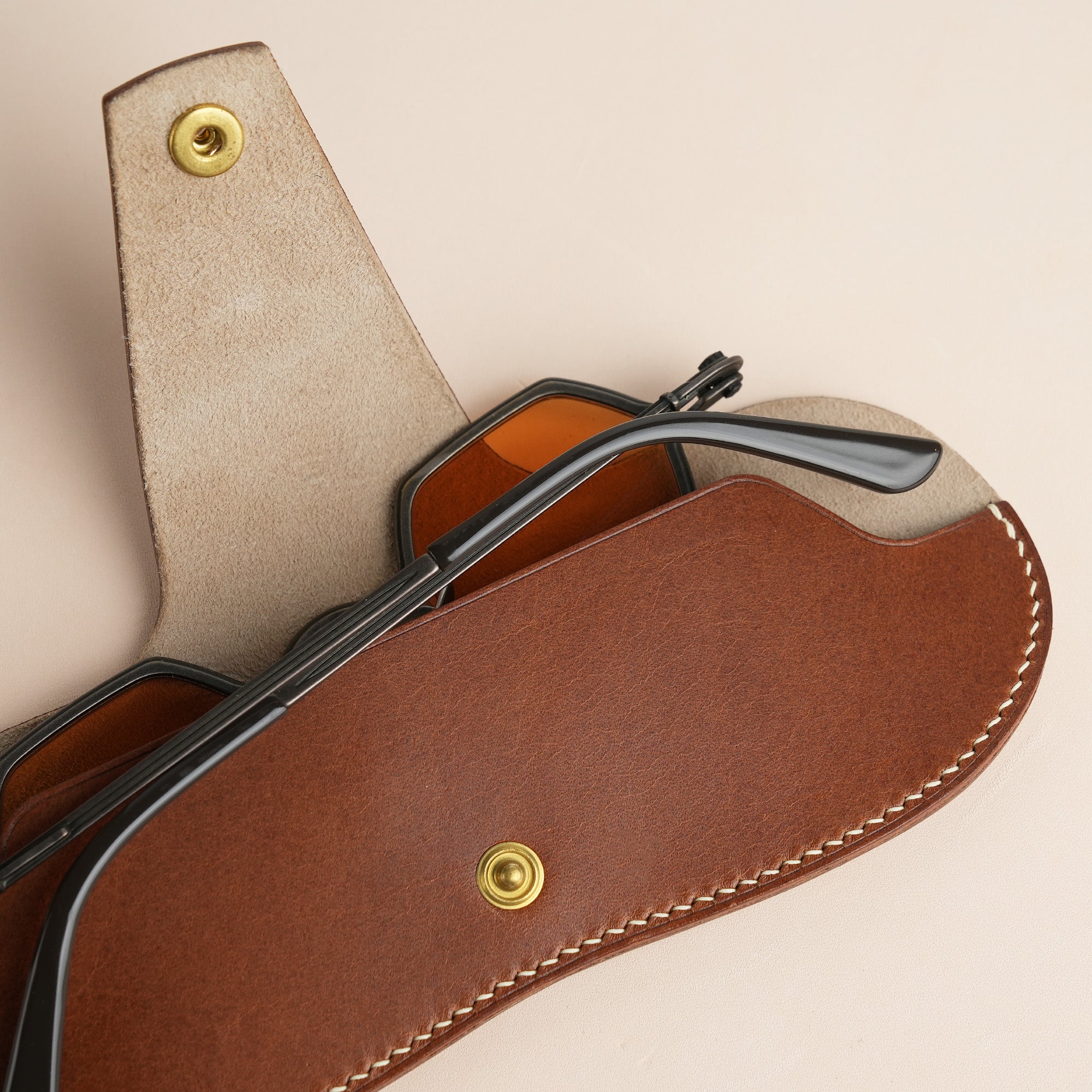Chestnut Buttero Leather Glasses Case