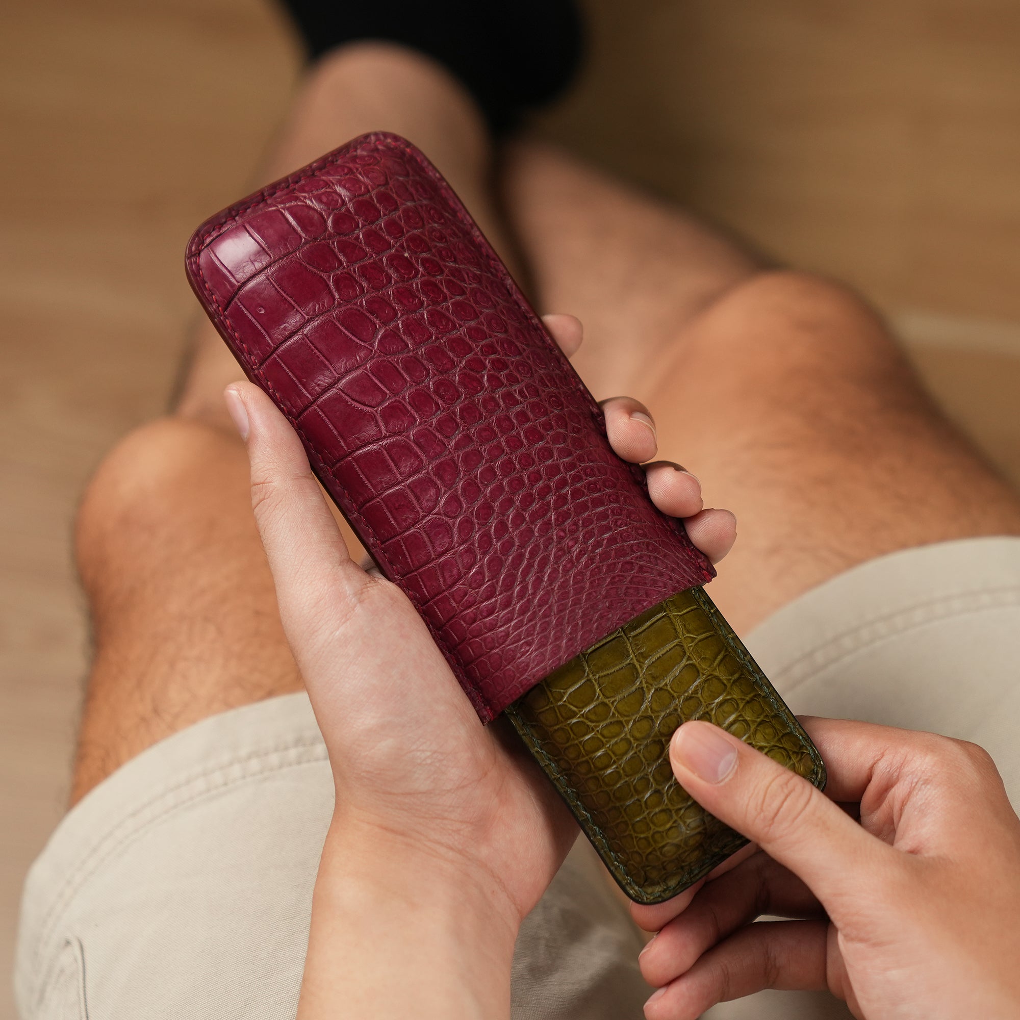 Burgundy mix Olive Alligator Leather Cigarettes Case Holder