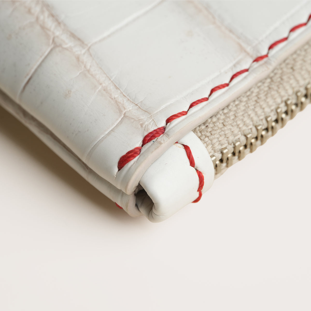 Himalayan Alligator Leather Zipper Pouch