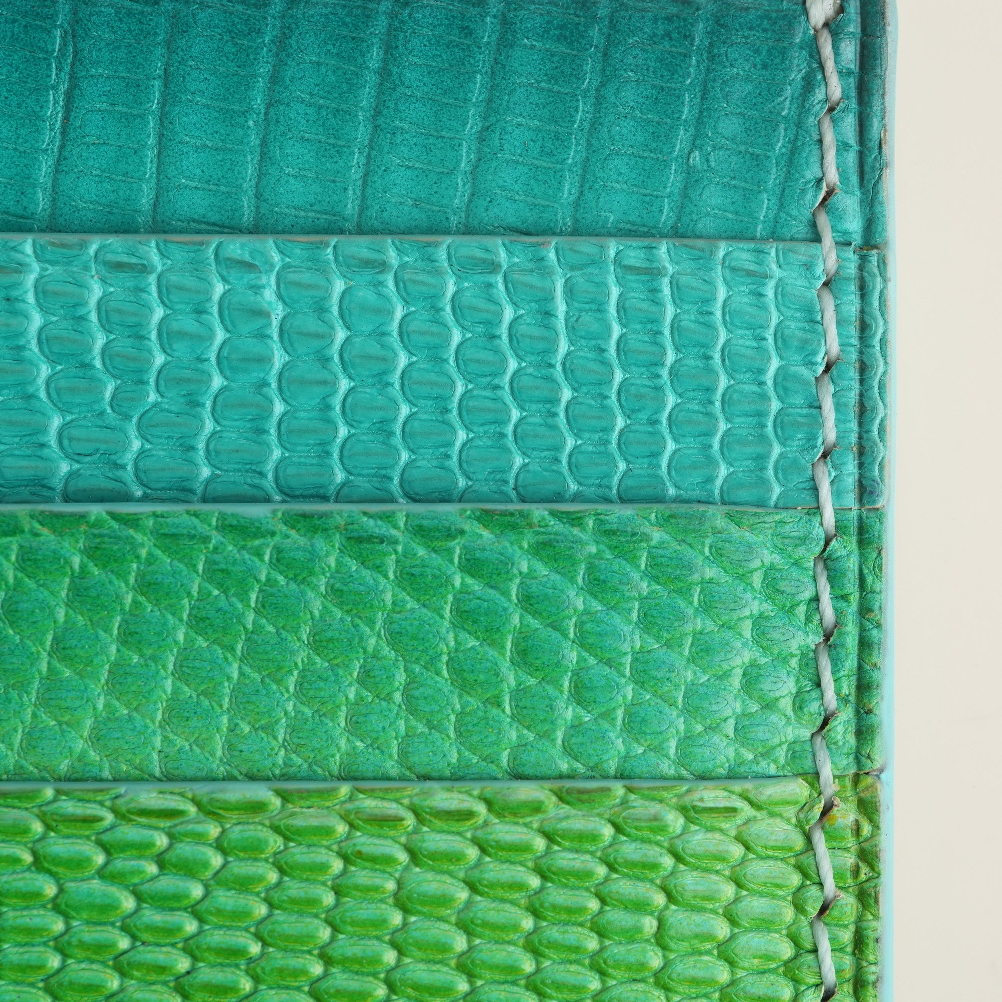 Kelly Green Lizard Leather Card Holder - Patina Finish