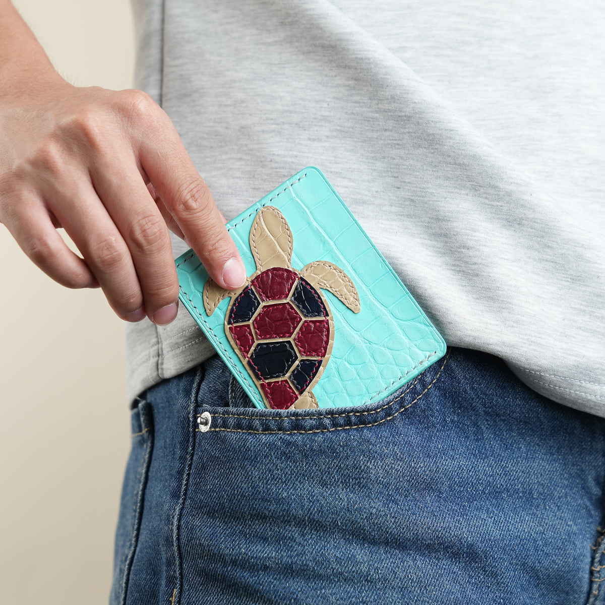 Minimalist Turquoise Crocodile Leather Card Holder - Turtle Design