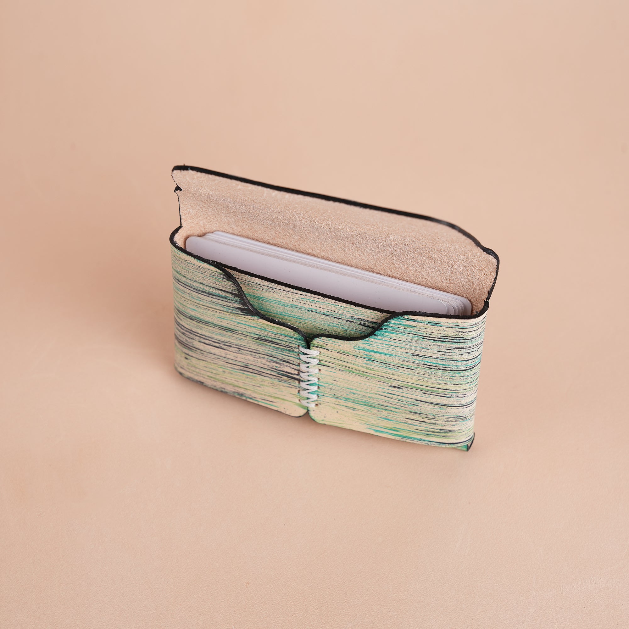 Minimalist Green Leather Snap Wallet - Natural Streaks