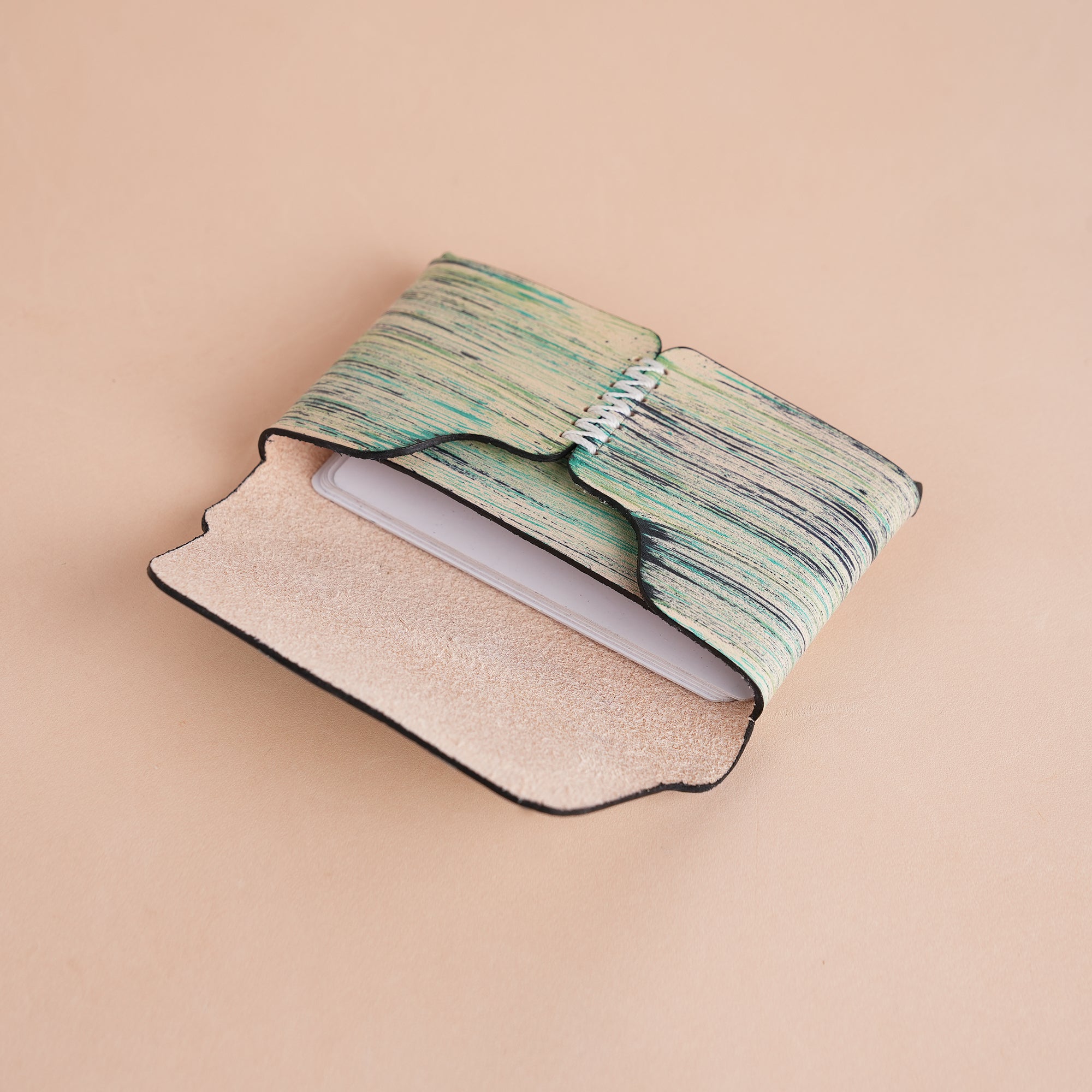 Minimalist Green Leather Snap Wallet - Natural Streaks