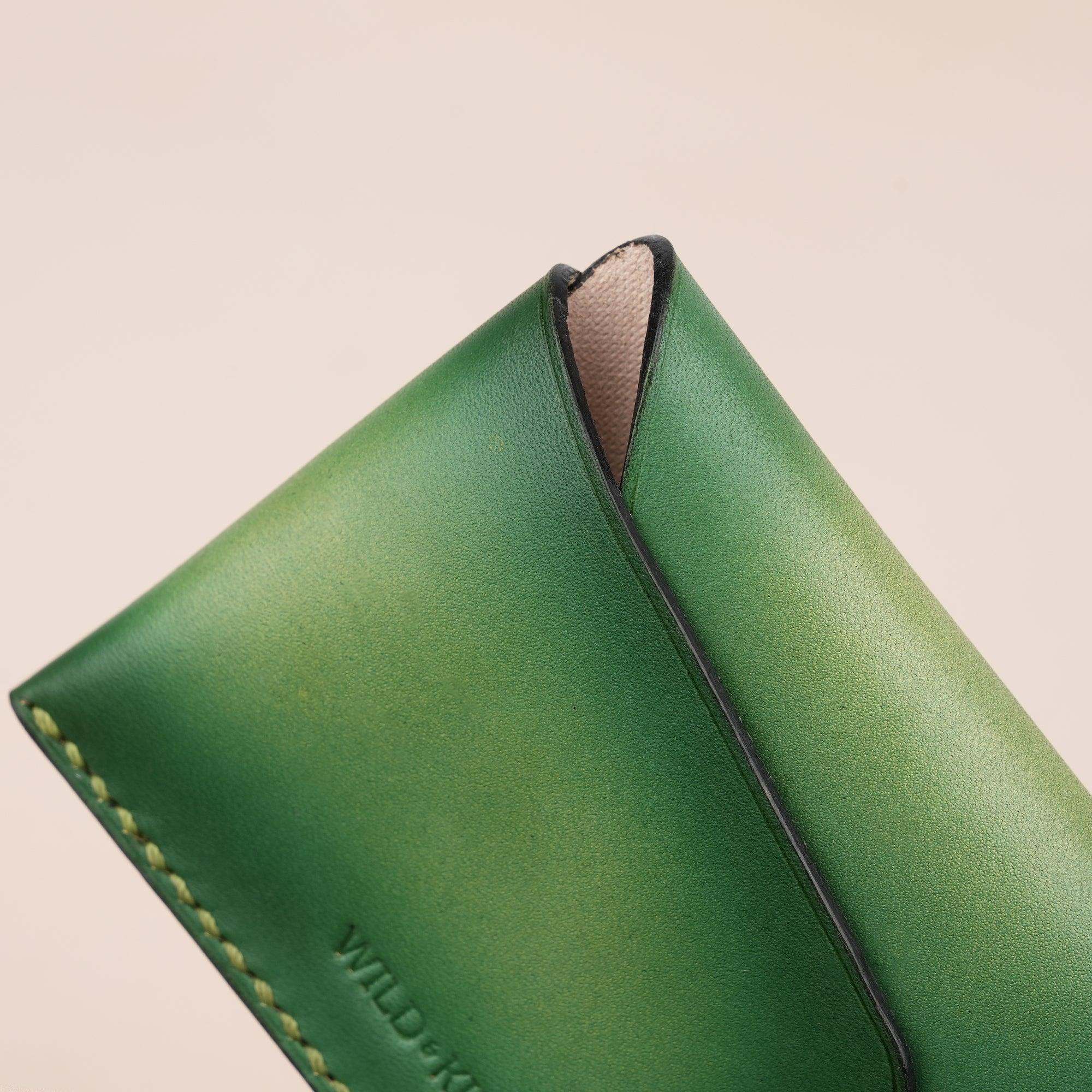 Green Minimalist Leather Snap Card Wallet - WildandKing